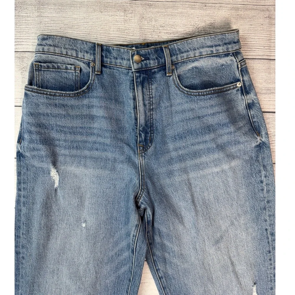 Evereve High Rise Barrel Jeans Medium Wash‎ Distressed Relaxed Curved Leg Blue